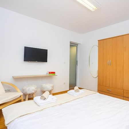 Bella Vista - Cozy Apartments With Easy Check-In And Free Parking Сплит Екстериор снимка