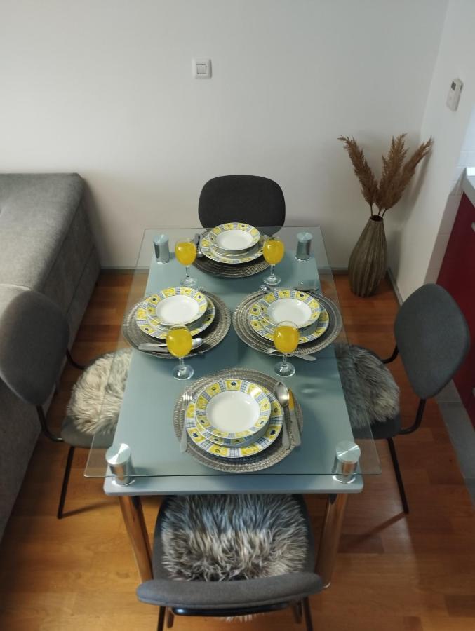 Bella Vista - Cozy Apartments With Easy Check-In And Free Parking Сплит Екстериор снимка