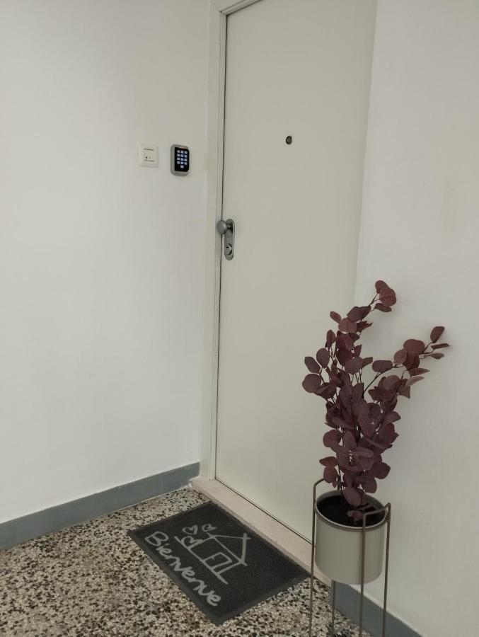 Bella Vista - Cozy Apartments With Easy Check-In And Free Parking Сплит Екстериор снимка