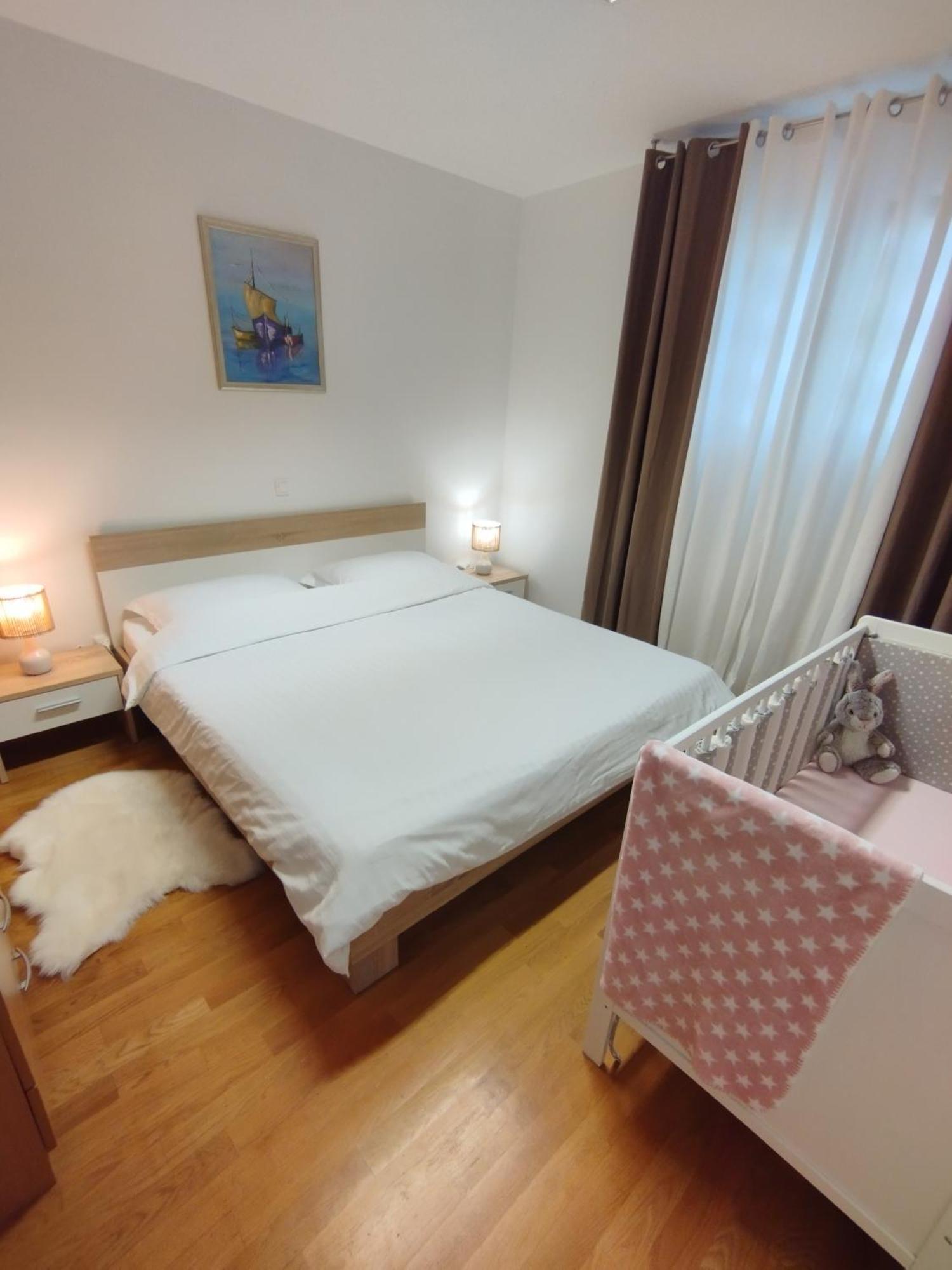 Bella Vista - Cozy Apartments With Easy Check-In And Free Parking Сплит Екстериор снимка