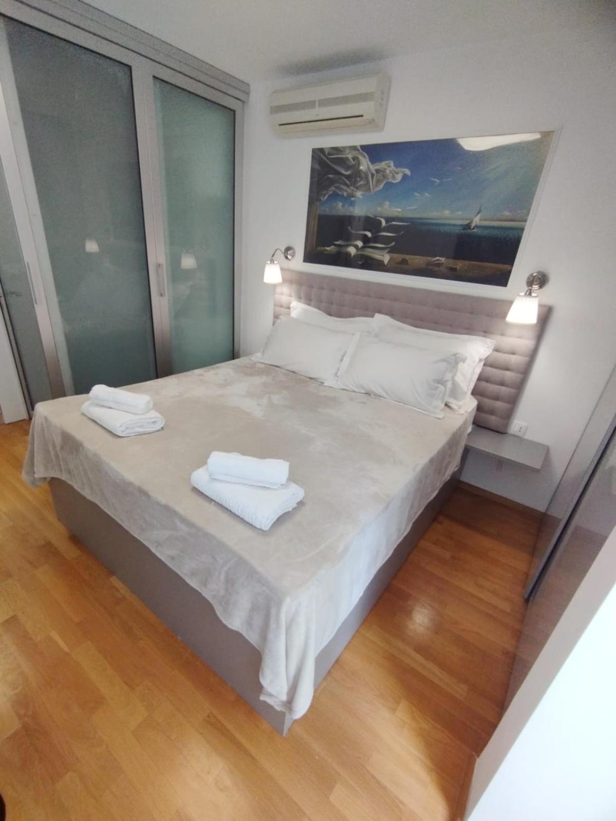 Bella Vista - Cozy Apartments With Easy Check-In And Free Parking Сплит Екстериор снимка